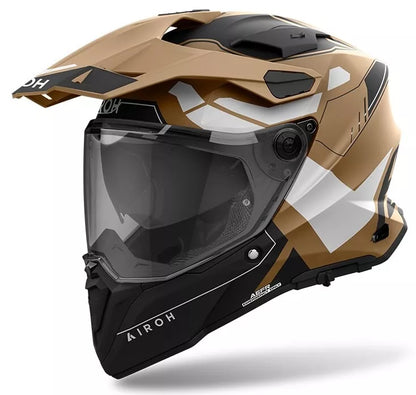 Casco Airoh Commander 2 Reveal